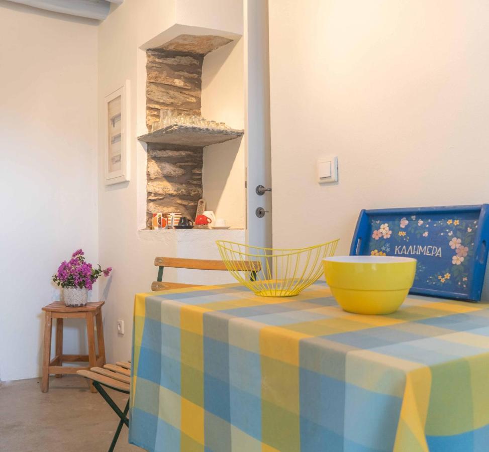 The Walnut Tree - Cycladic Getaway With Sea Views By Explore Andros Lámira 외부 사진